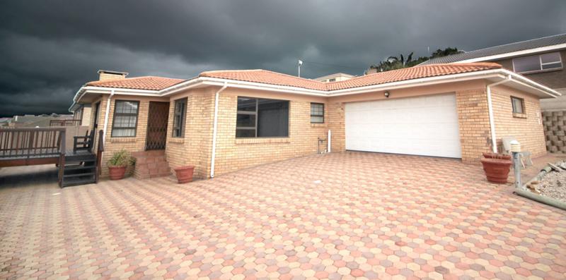 3 Bedroom Property for Sale in Reebok Western Cape